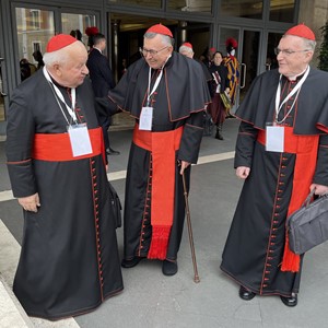 Svi kardinali izbornici stigli u Rim uoči konklave